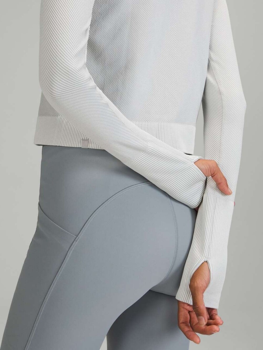 Lululemon Rest Less Cropped 1/2 ZipDiagonal Rib Silver Drop / White - Picture 3 of 10